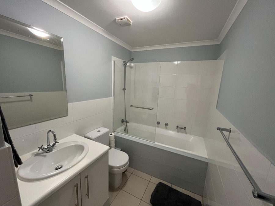 To Let 1 Bedroom Property for Rent in Muizenberg Western Cape